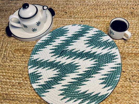 Green and white zig zag printed placemat