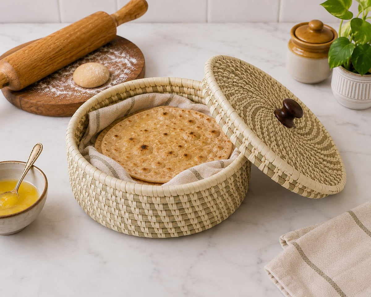 Handcrafted Sabai Grass Roti Box with Lid | Eco-Friendly Chapati Storage Basket for Kitchen | Natural Insulated Roti/Chapati Box with Wooden Knob – Keeps Rotis Warm (Red)