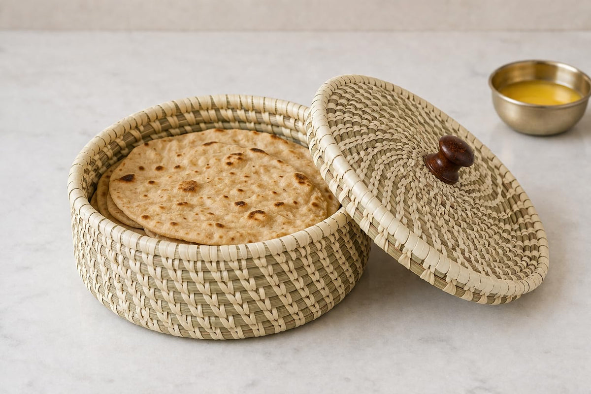Handcrafted Sabai Grass Roti Box with Lid | Eco-Friendly Chapati Storage Basket for Kitchen | Natural Insulated Roti/Chapati Box with Wooden Knob – Keeps Rotis Warm (Red)