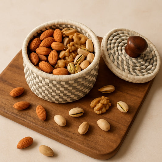 Round Sabai Grass Storage box with lid- Small